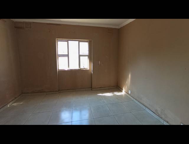 2 BEDROOM HOUSE FOR SALE IN MOUNT VERNON